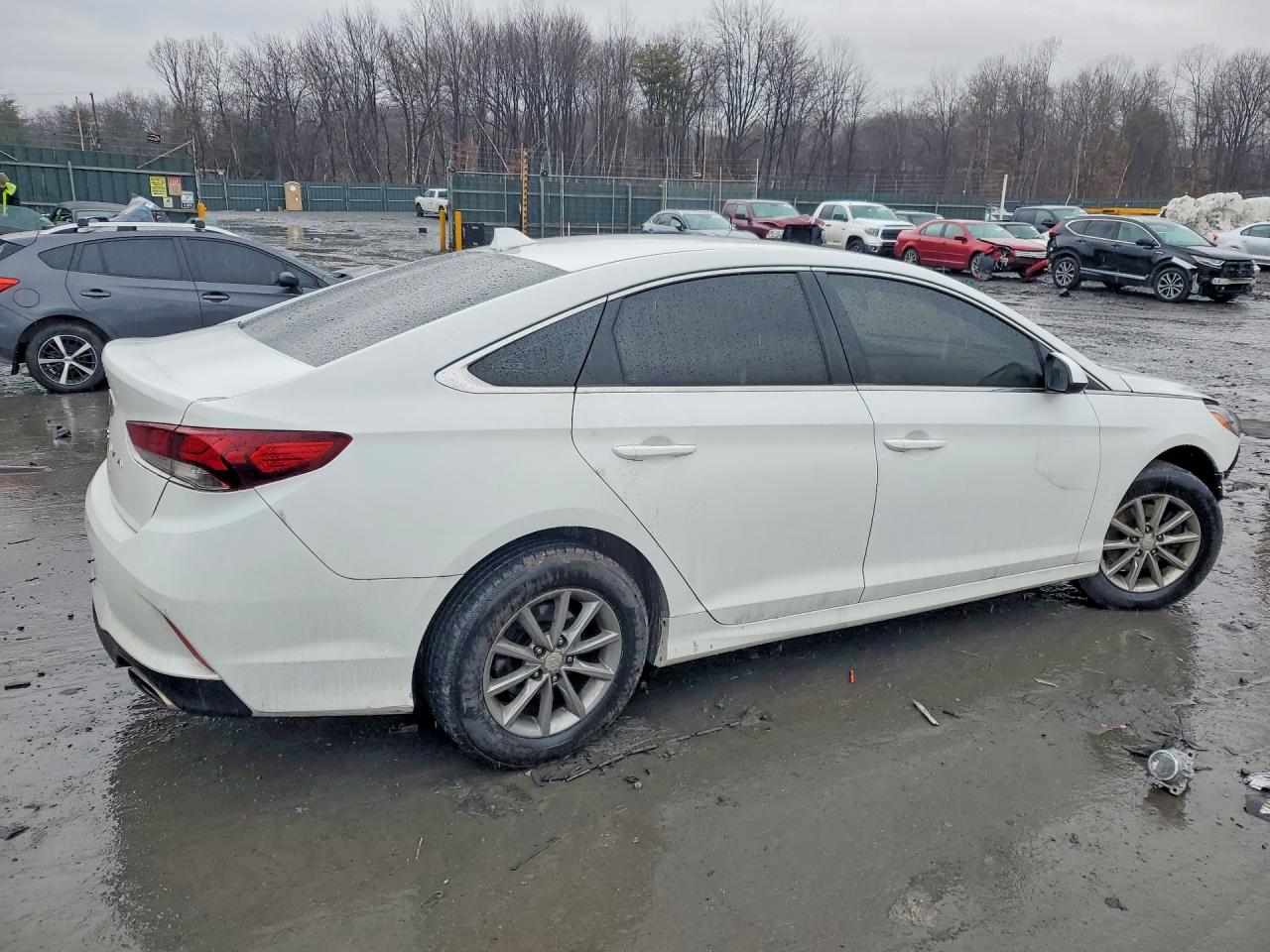 2018 HYUNDAI SONATA SE photo 7