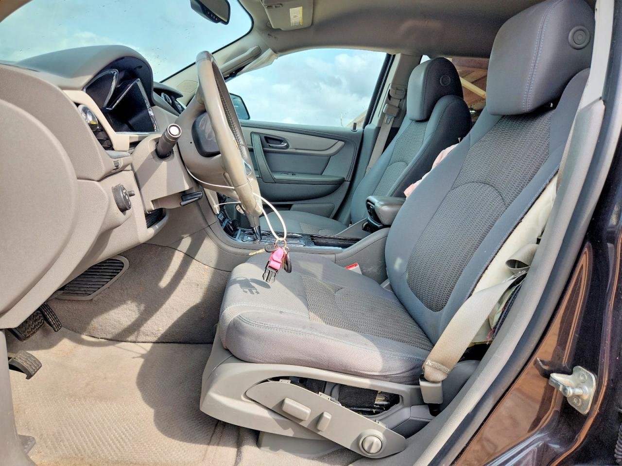2014 CHEVROLET TRAVERSE LT photo 13