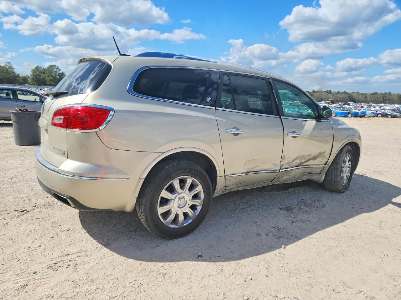 2016 BUICK ENCLAVE photo 3