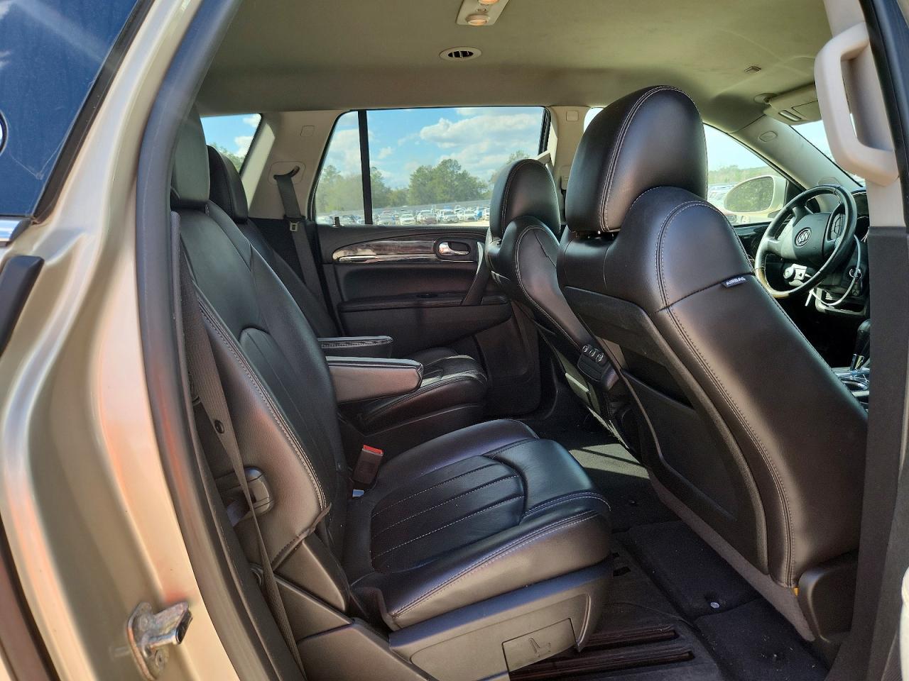 2016 BUICK ENCLAVE photo 11