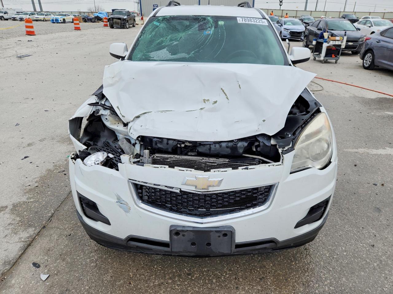 2014 CHEVROLET EQUINOX LT photo 5