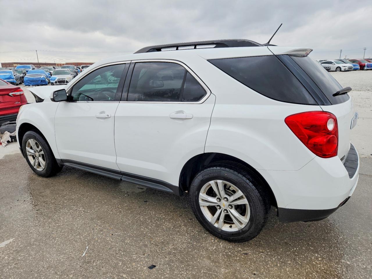 2014 CHEVROLET EQUINOX LT photo 2