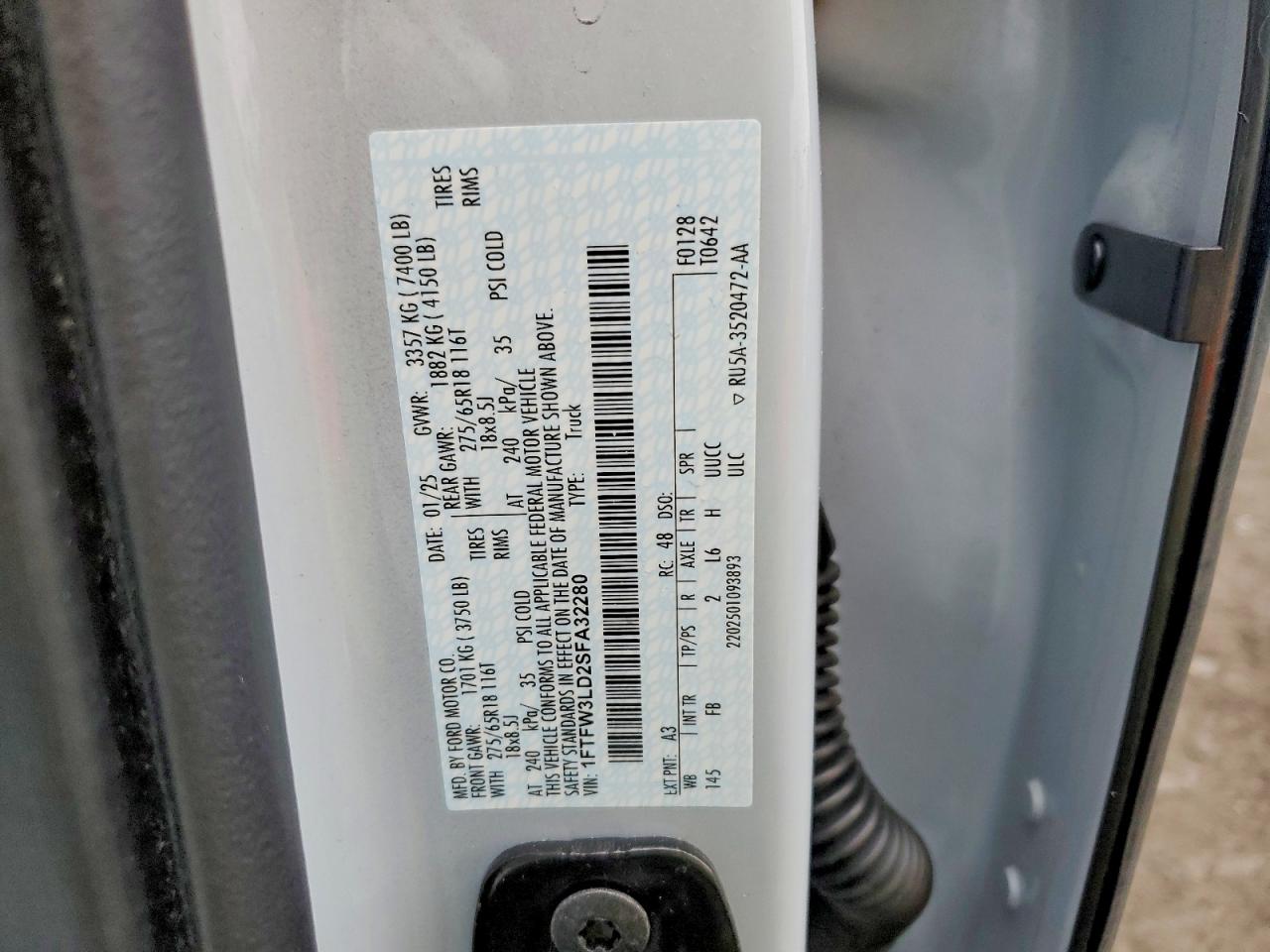 2025 FORD F150 XLT photo 34