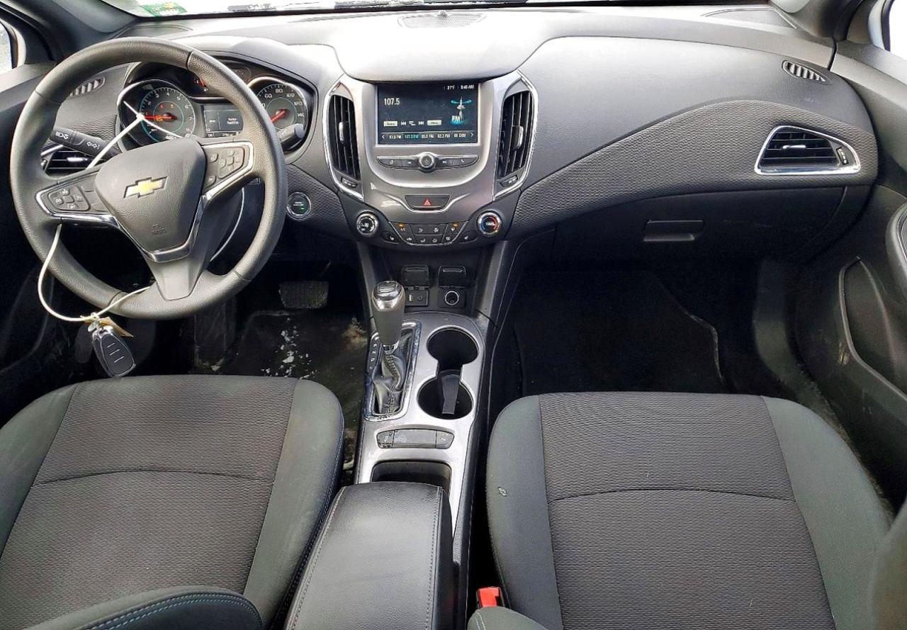 2017 CHEVROLET CRUZE LT photo 22