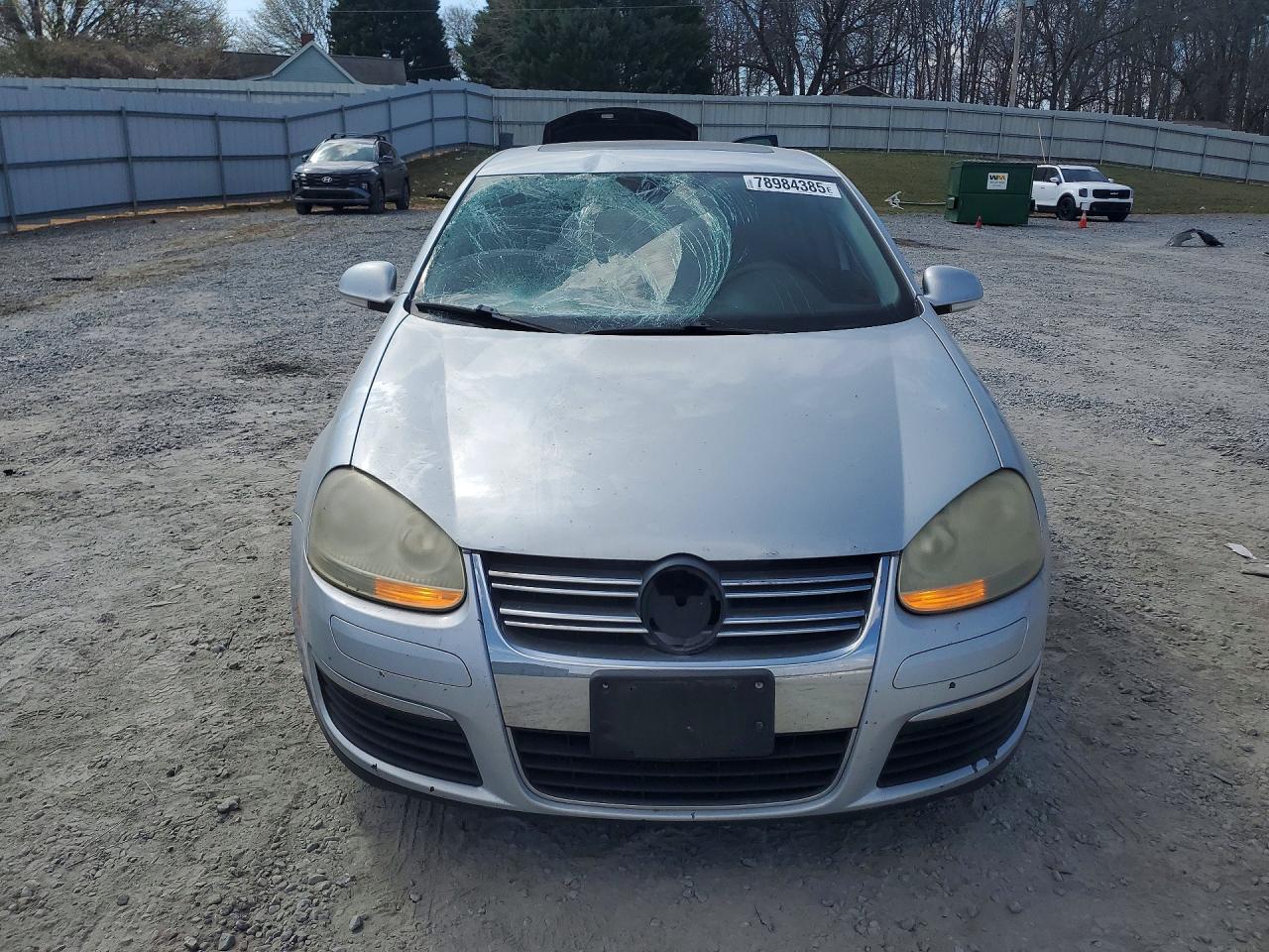 2009 VOLKSWAGEN JETTA SE photo 5