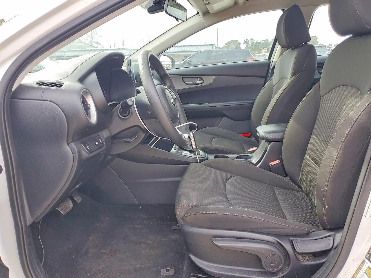 2020 KIA FORTE LXS photo 19