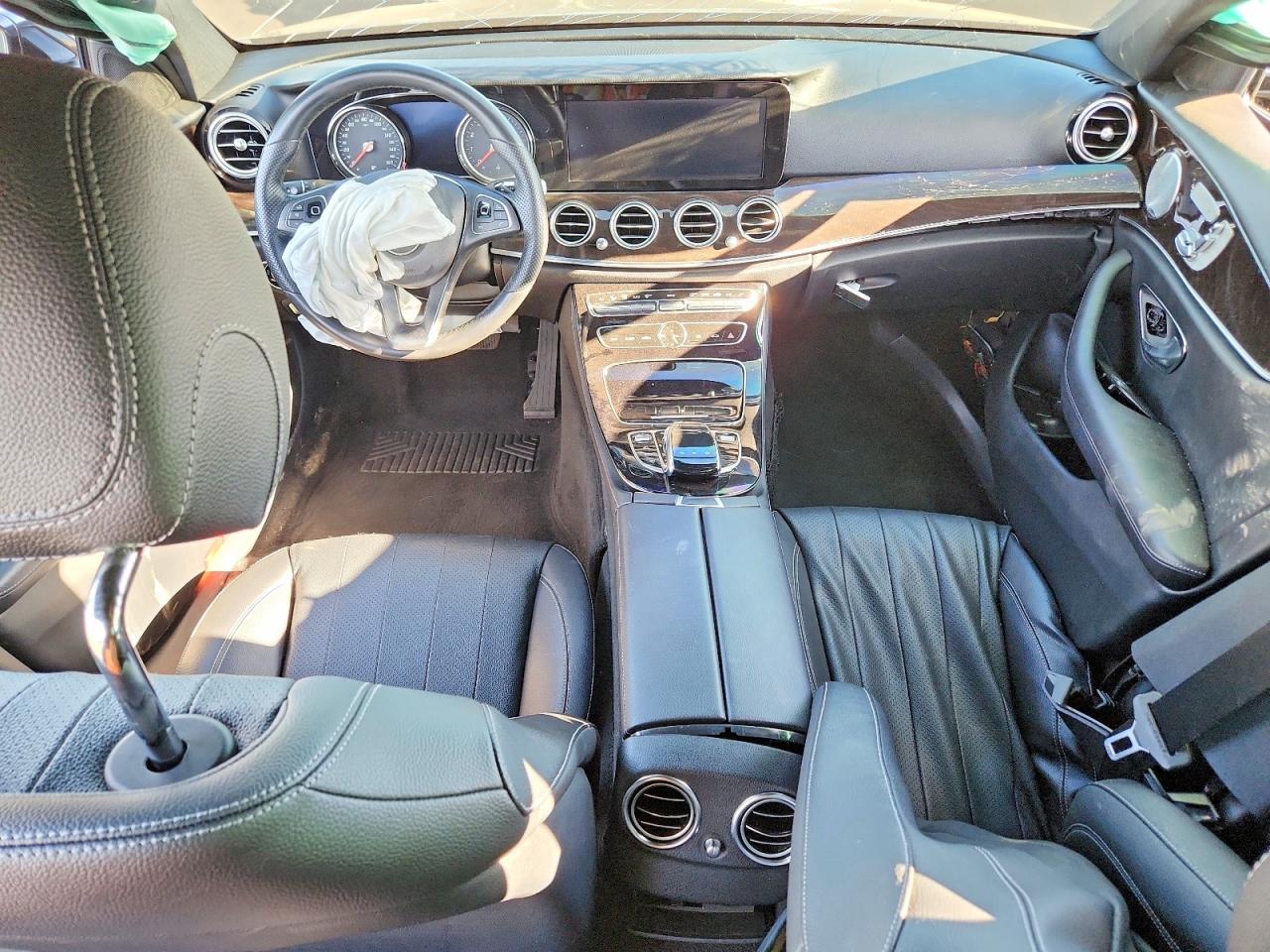 2018 MERCEDES-BENZ E 300 photo 8