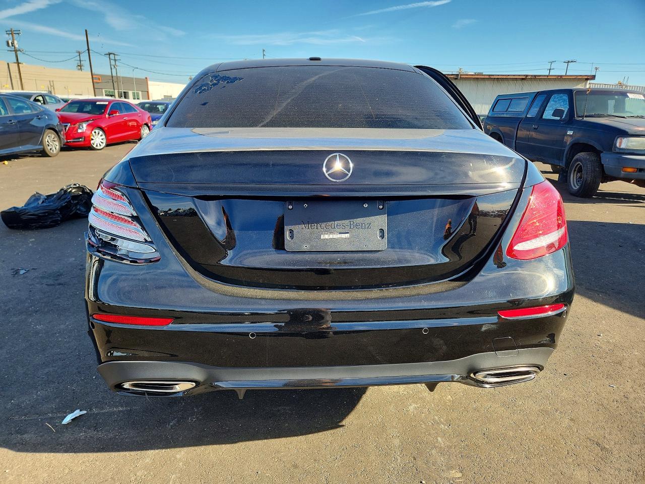 2018 MERCEDES-BENZ E 300 photo 6
