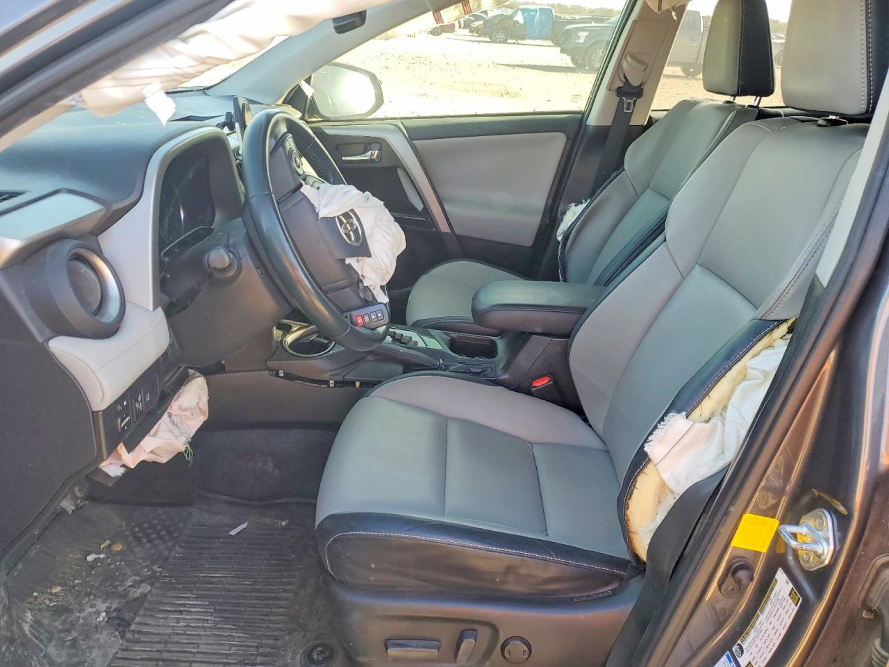 2017 TOYOTA RAV4 LIMITED photo 7