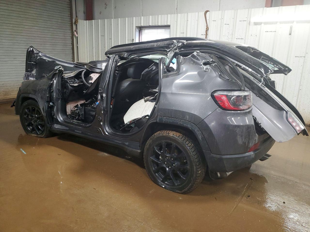 2022 JEEP COMPASS LATITUDE photo 2