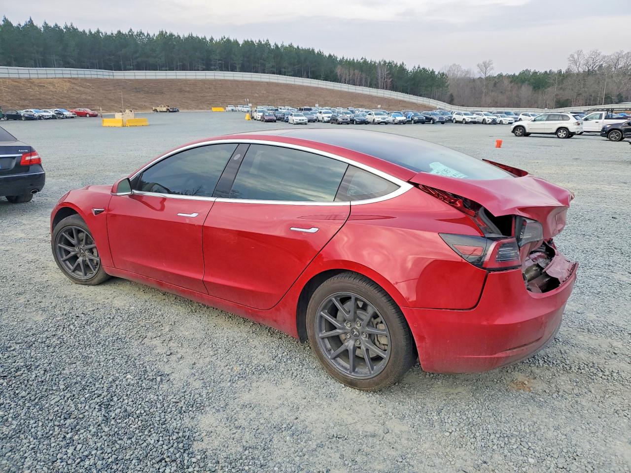 2018 TESLA MODEL 3 photo 4