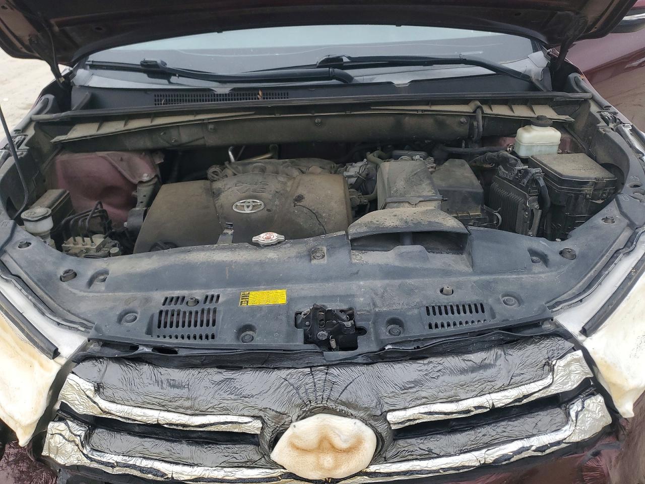 2019 TOYOTA HIGHLANDER LE photo 12