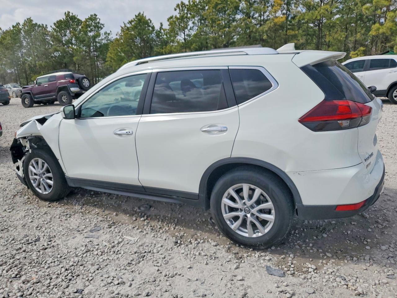 2019 NISSAN ROGUE SV photo 2