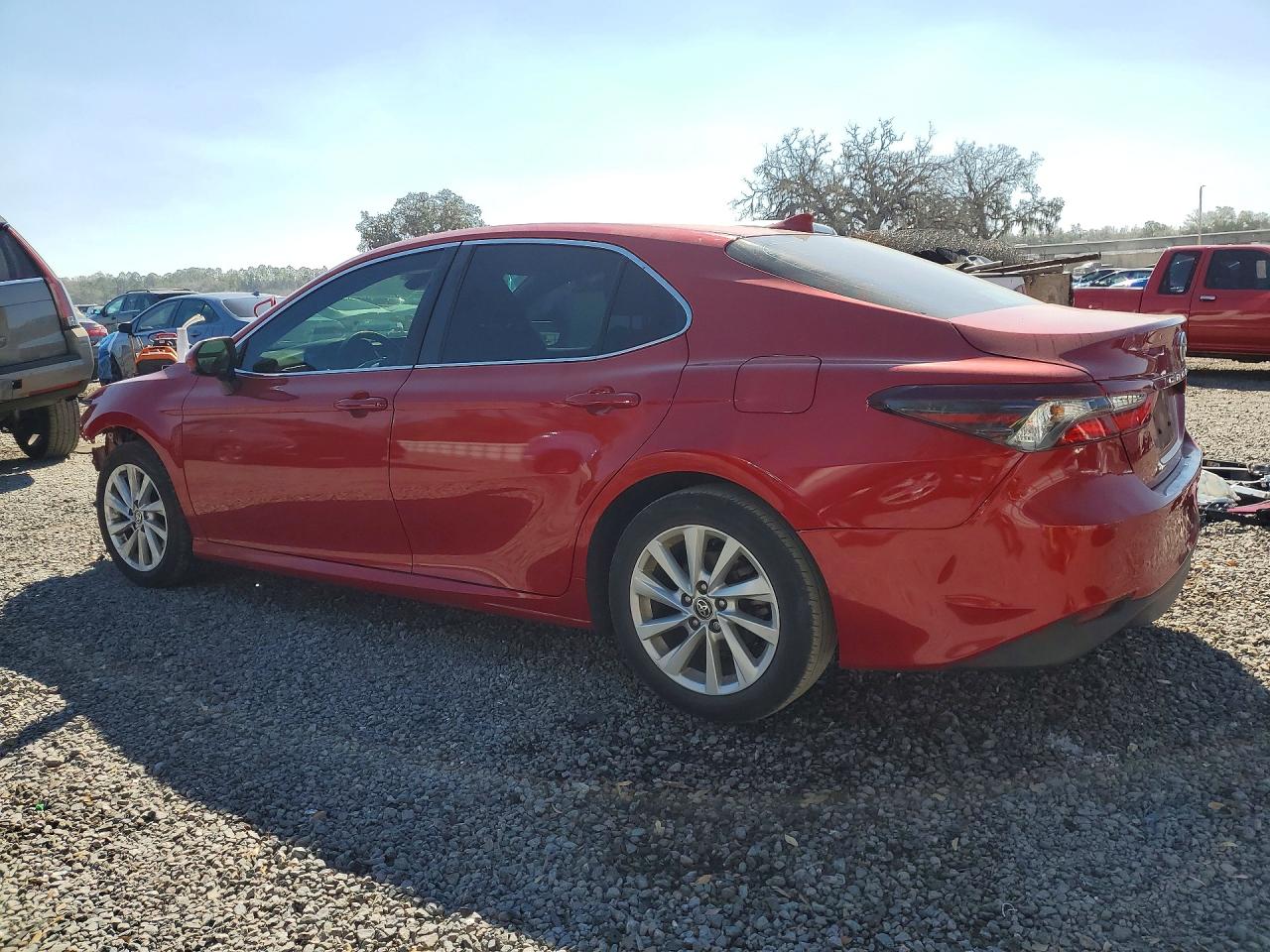 2024 TOYOTA CAMRY LE photo 3