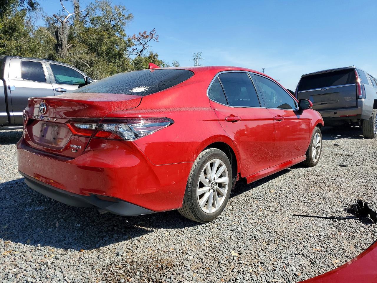2024 TOYOTA CAMRY LE photo 5