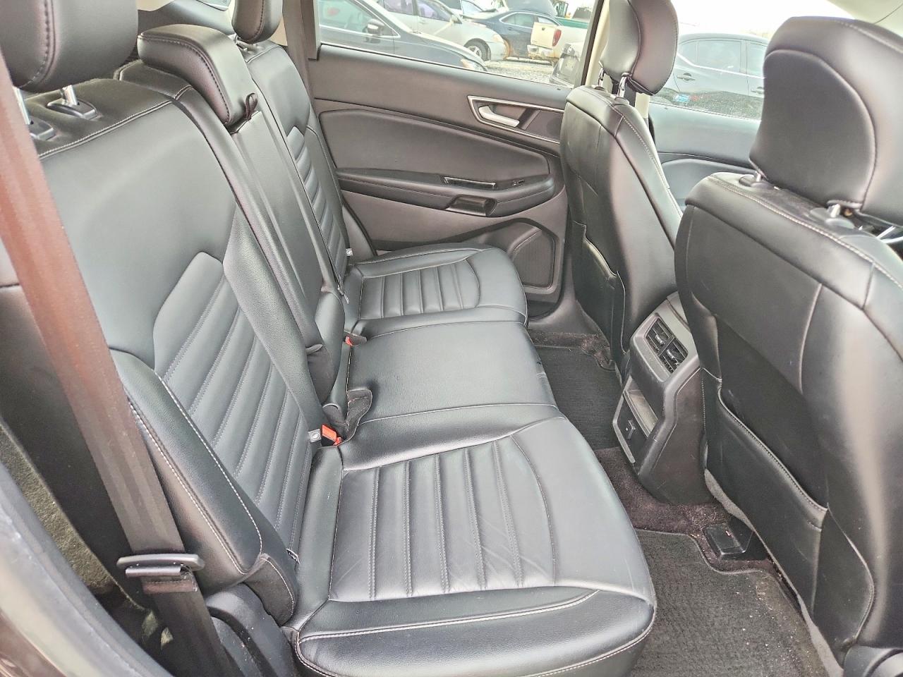 2017 FORD EDGE SEL photo 31
