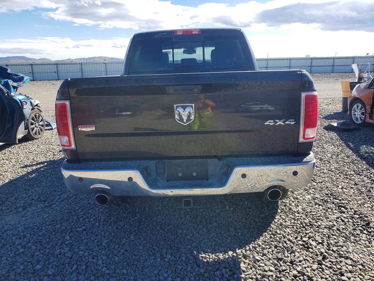 2013 RAM 1500 LARAMIE photo 11