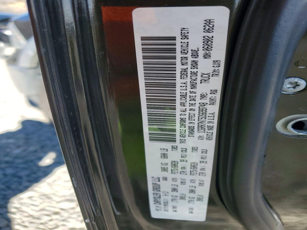2013 RAM 1500 LARAMIE photo 23