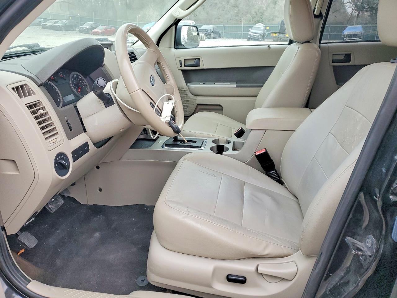 2012 FORD ESCAPE XLT photo 13