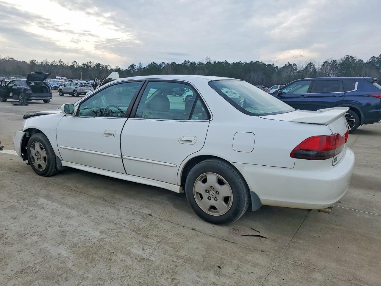 2002 HONDA ACCORD photo 2