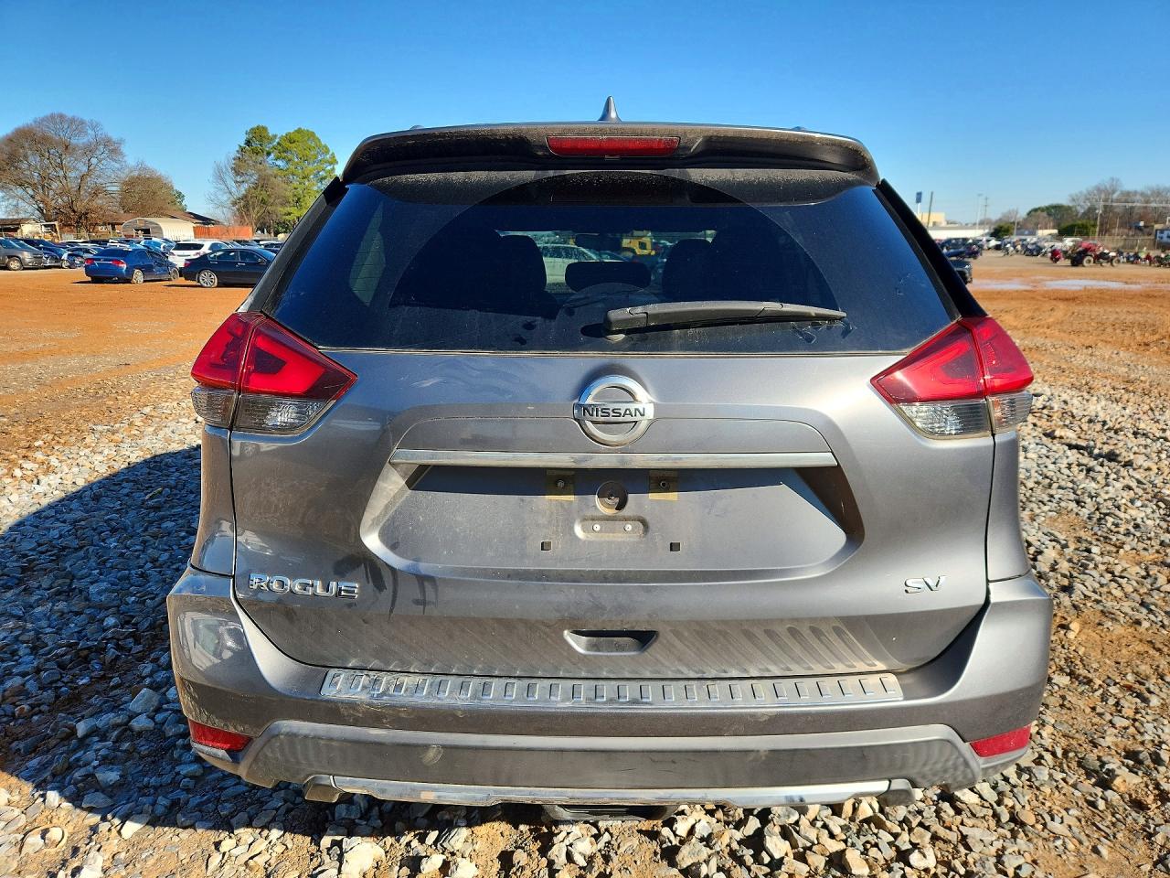 2018 NISSAN ROGUE SV photo 6