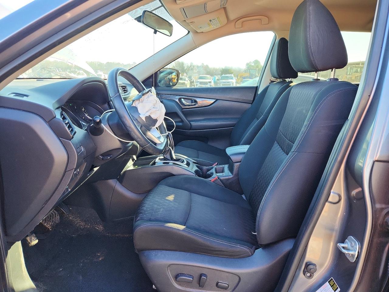 2018 NISSAN ROGUE SV photo 7
