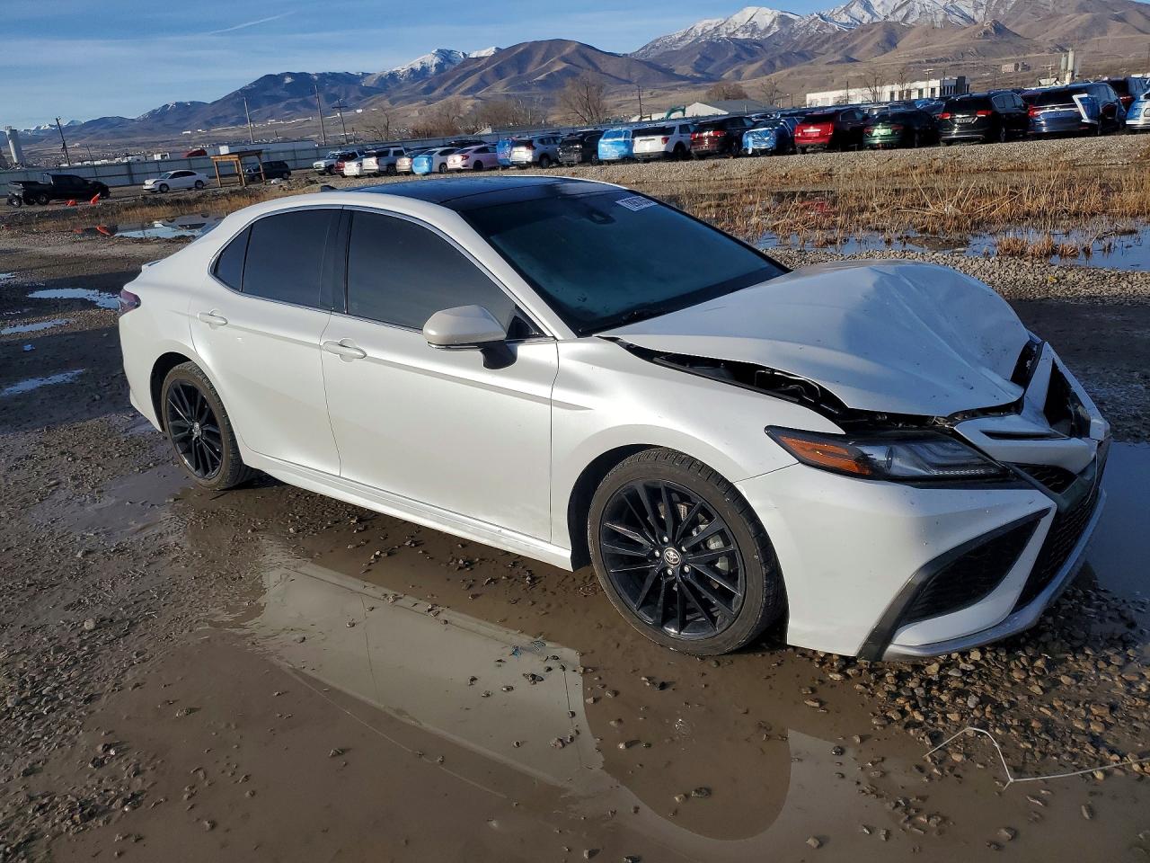 2022 TOYOTA CAMRY XSE V6 photo 7