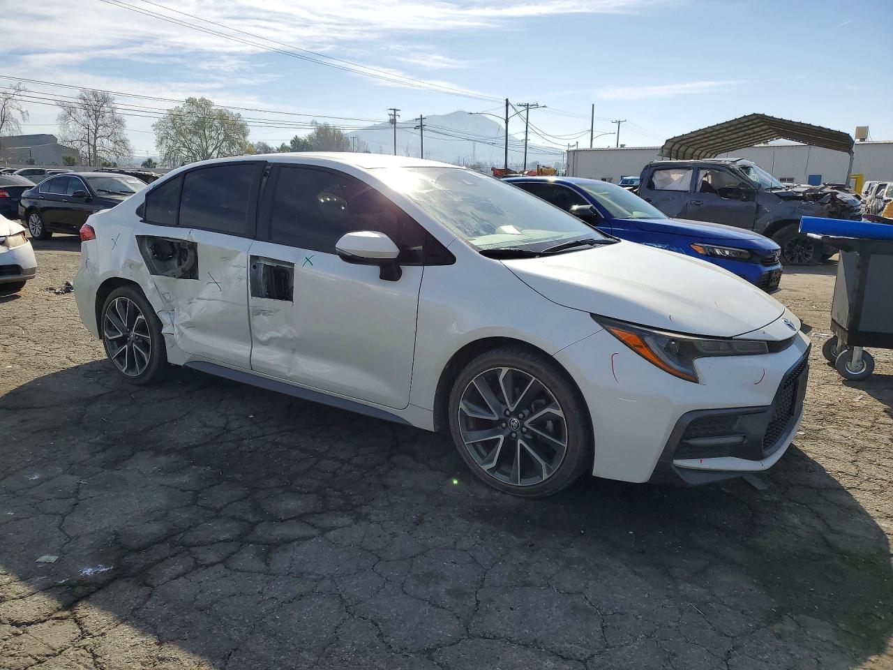 2020 TOYOTA COROLLA SE photo 7