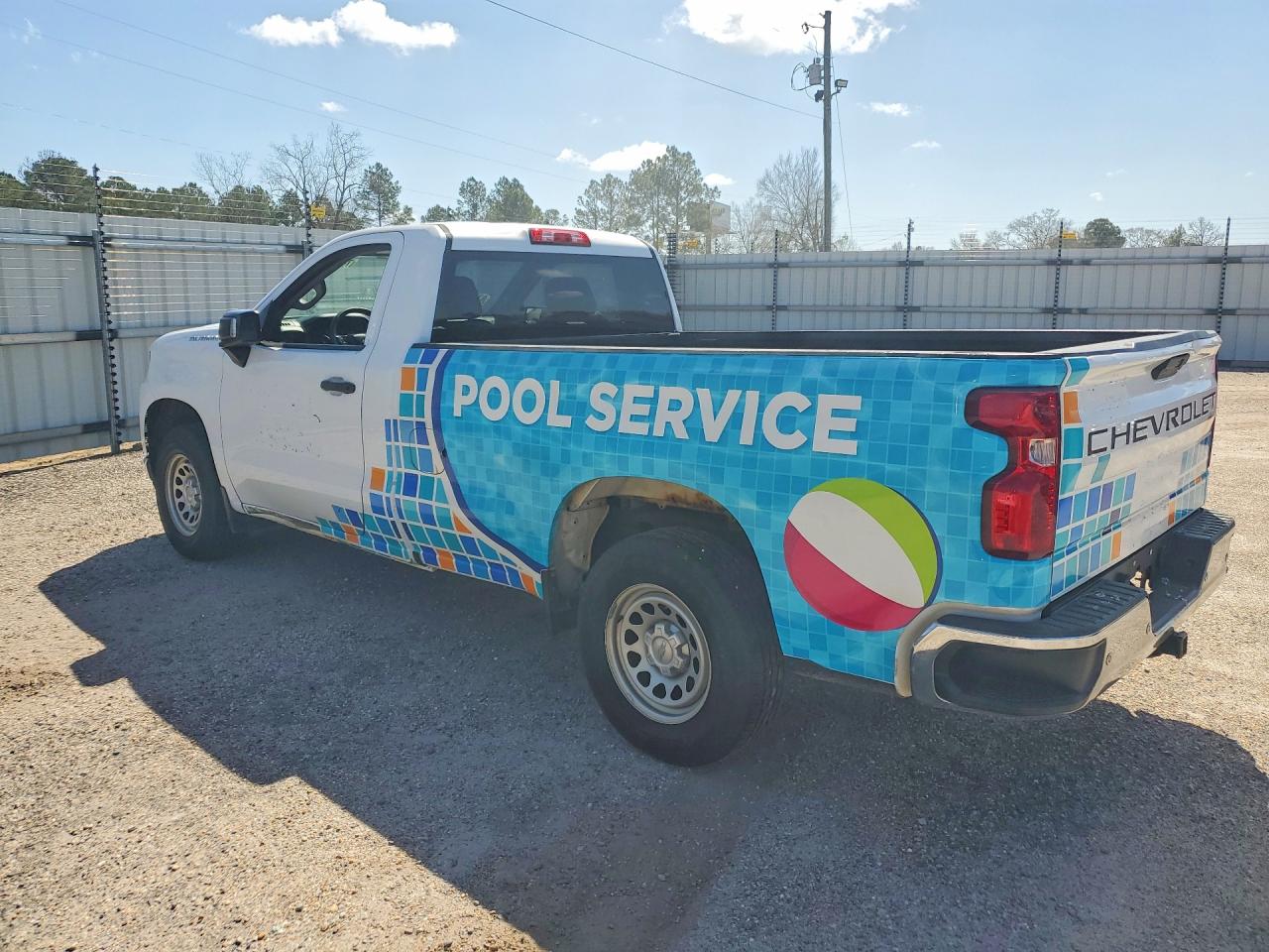 2019 CHEVROLET SILVERADO C1500 photo 2