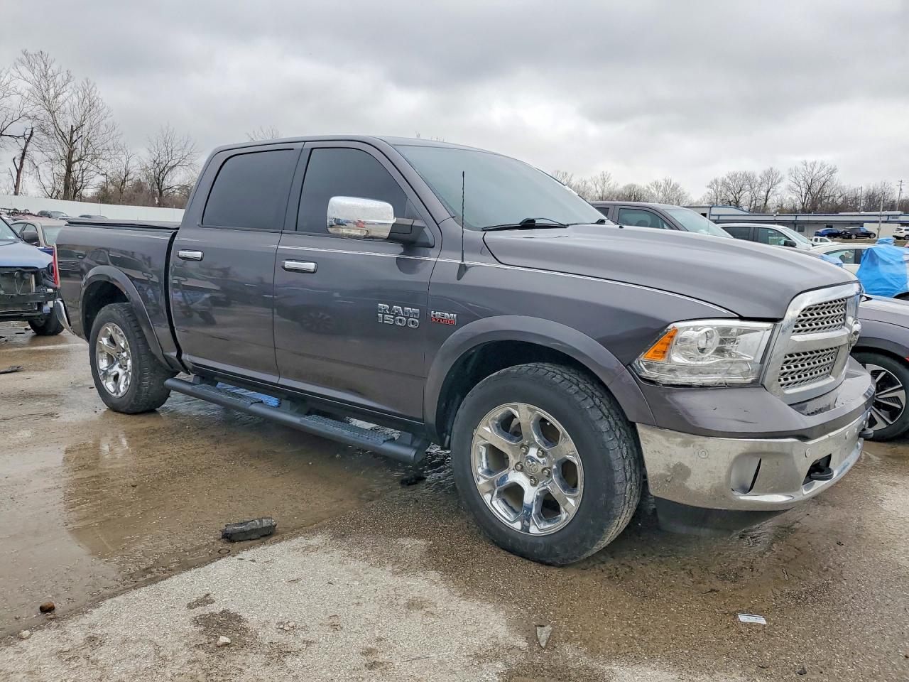 2017 RAM 1500 LARAMIE photo 7