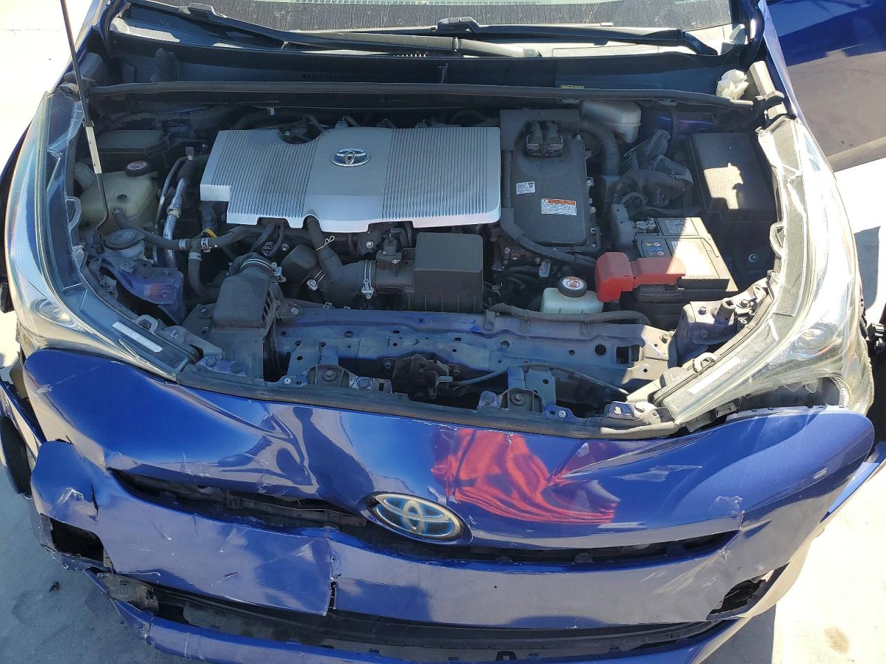 2017 TOYOTA PRIUS TWO photo 11