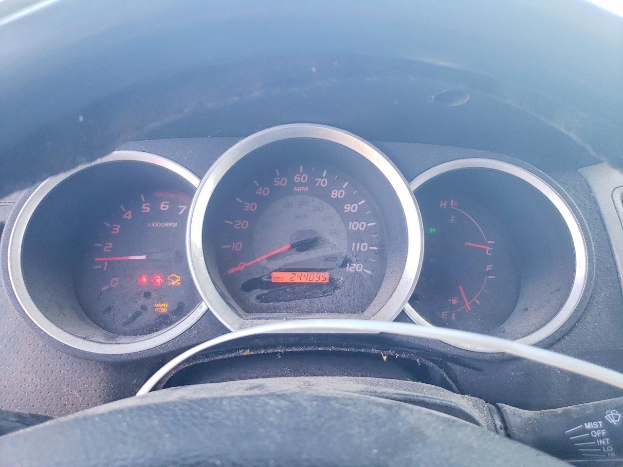 2005 TOYOTA TACOMA PRERUNNER V6 photo 9