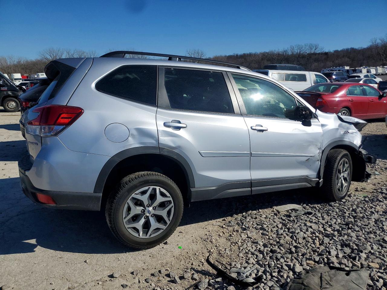 2021 SUBARU FORESTER PREMIUM photo 3