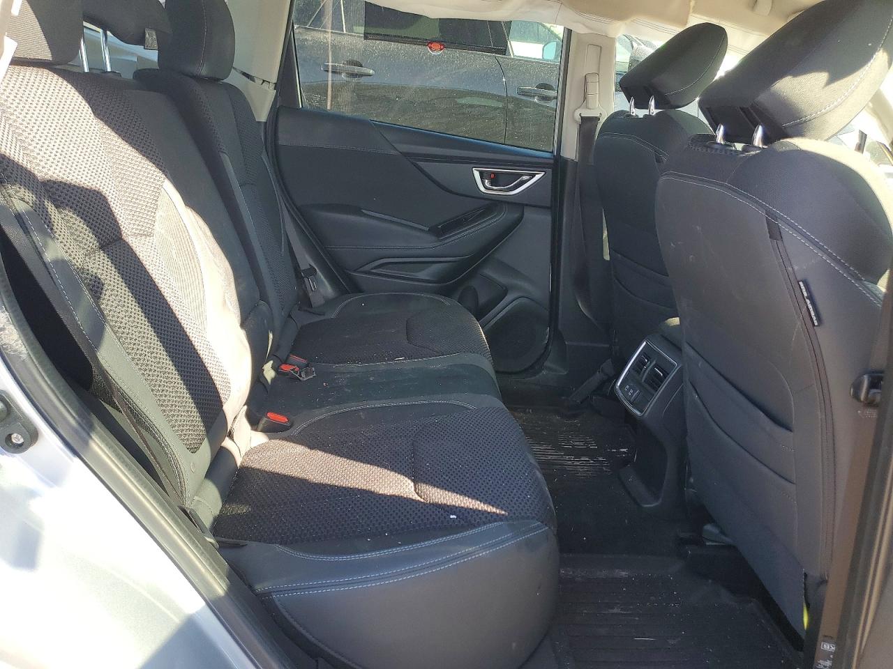2021 SUBARU FORESTER PREMIUM photo 11