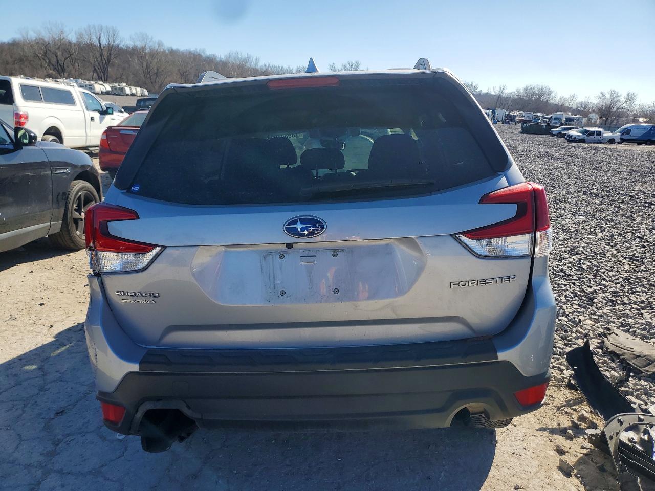 2021 SUBARU FORESTER PREMIUM photo 6