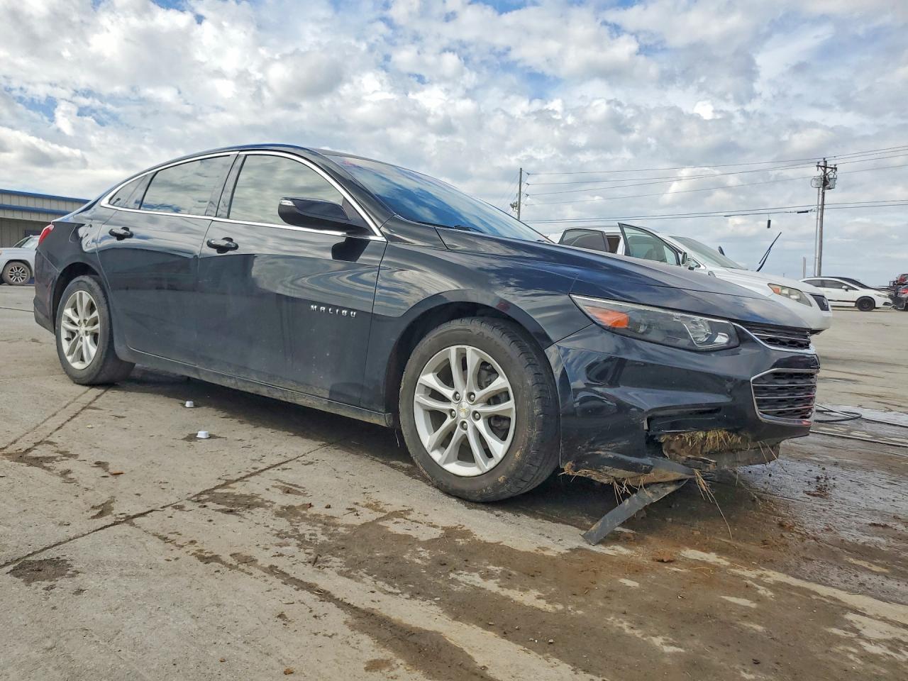 2016 CHEVROLET MALIBU LT photo 4