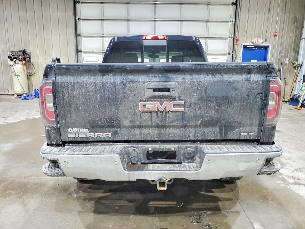 2017 GMC SIERRA K1500 SLT photo 6