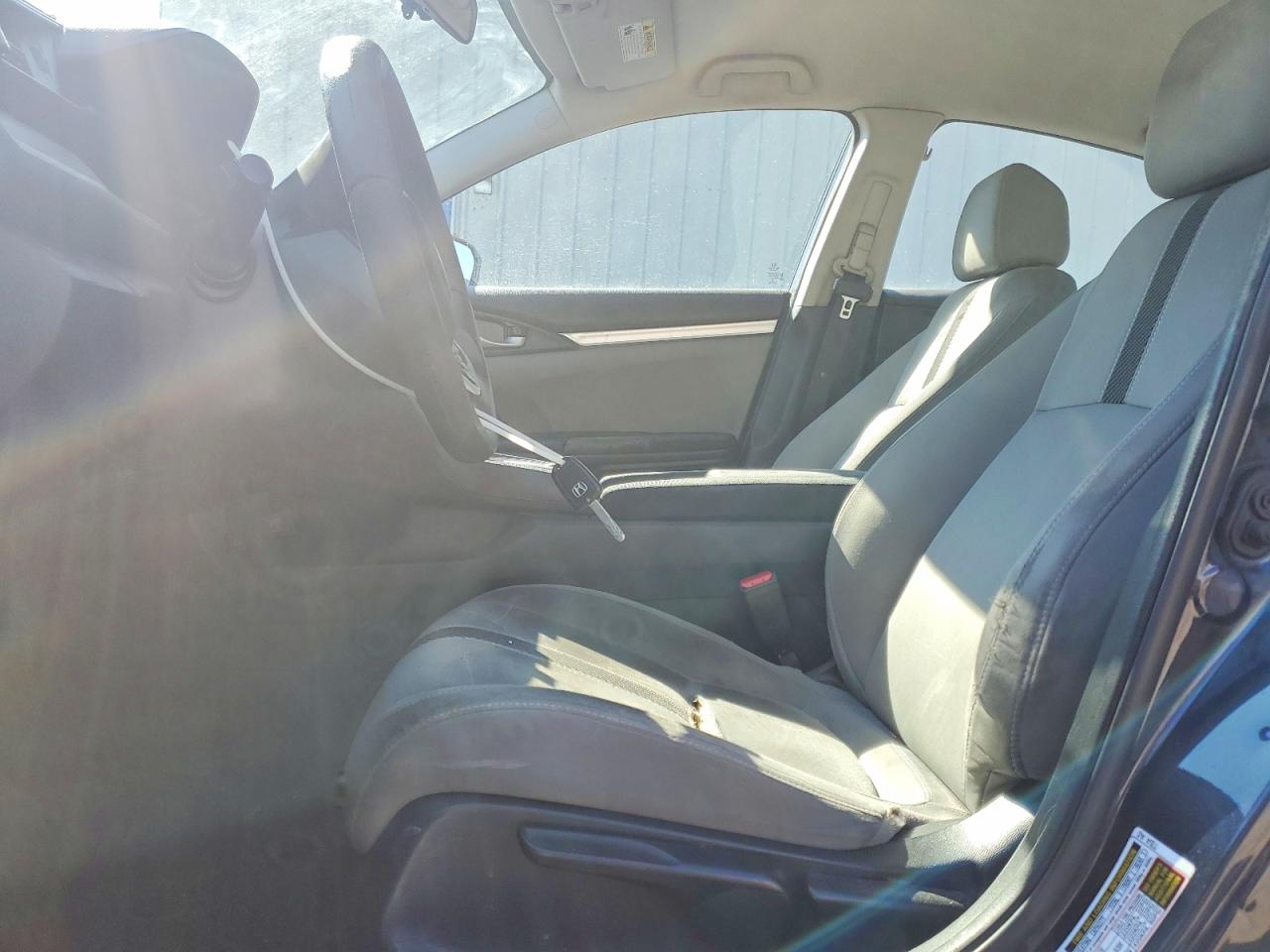 2017 HONDA CIVIC LX photo 13