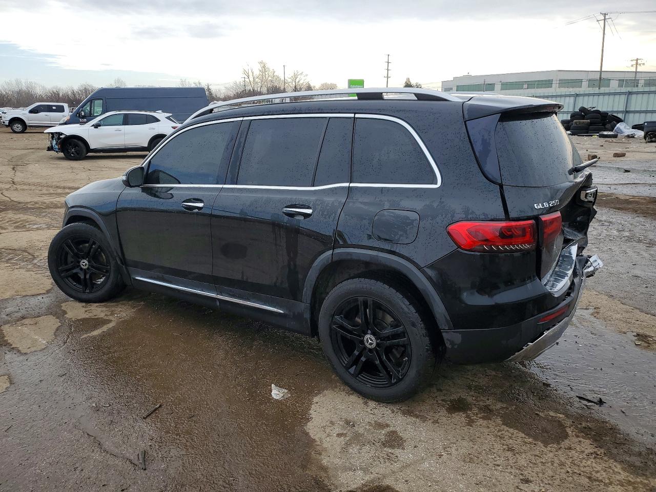 2020 MERCEDES-BENZ GLB 250 4MATIC photo 2