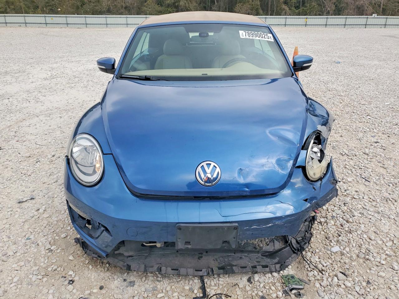 2018 VOLKSWAGEN BEETLE S photo 5