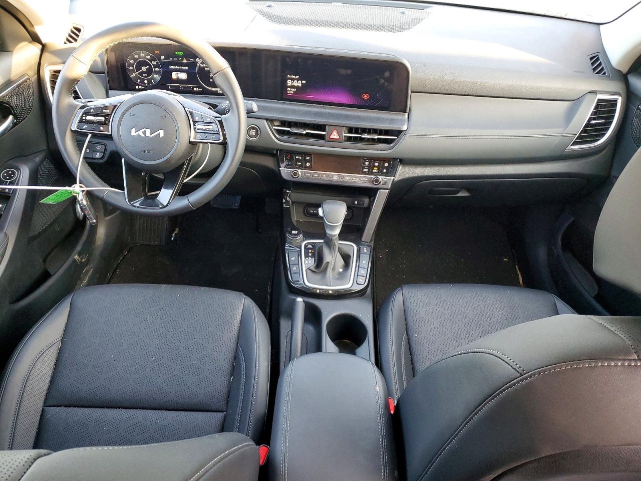 2025 KIA SELTOS EX photo 15