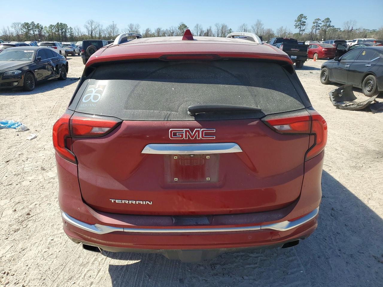 2019 GMC TERRAIN DENALI photo 11