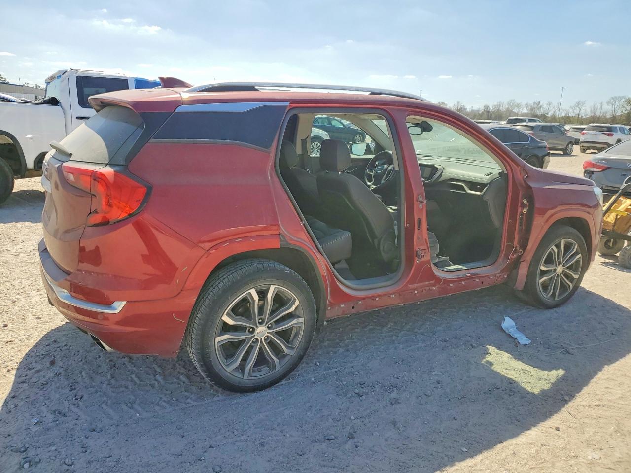 2019 GMC TERRAIN DENALI photo 5