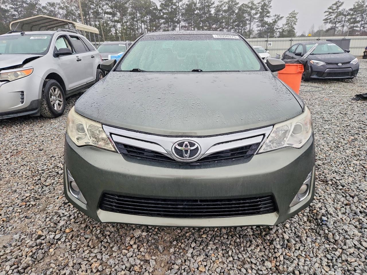 2012 TOYOTA CAMRY XLE photo 9
