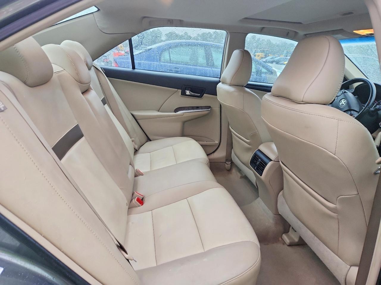 2012 TOYOTA CAMRY XLE photo 19