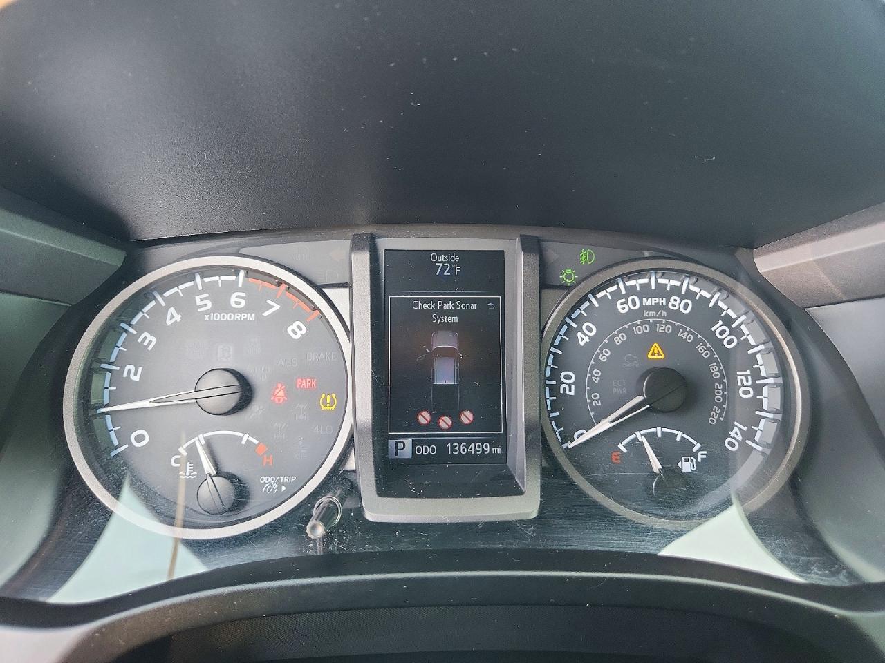 2019 TOYOTA TACOMA TRD SPORT photo 9