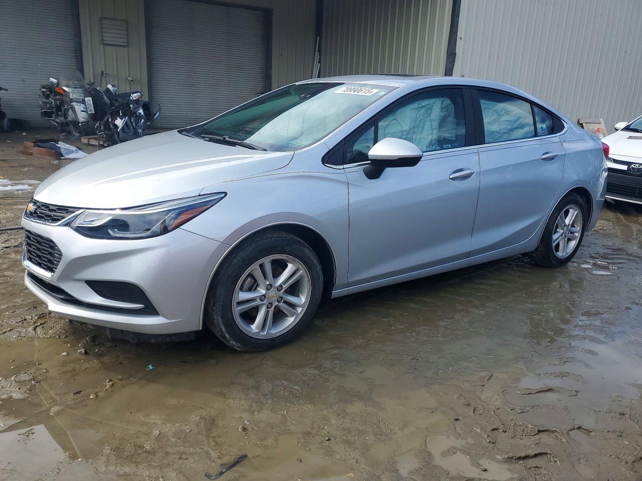 2017 CHEVROLET CRUZE