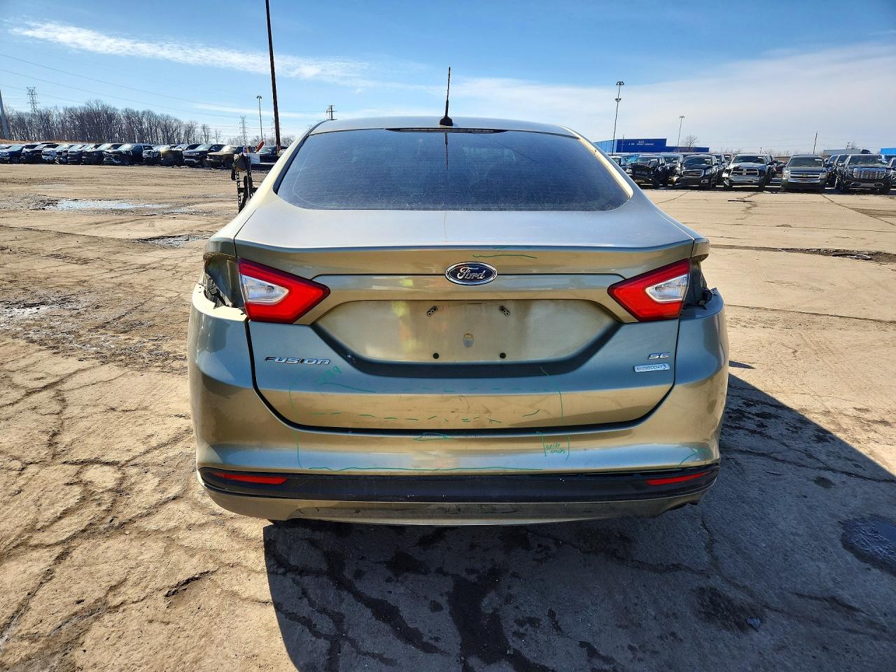 2013 FORD FUSION SE photo 16