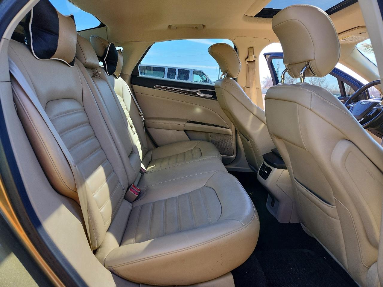 2013 FORD FUSION SE photo 28