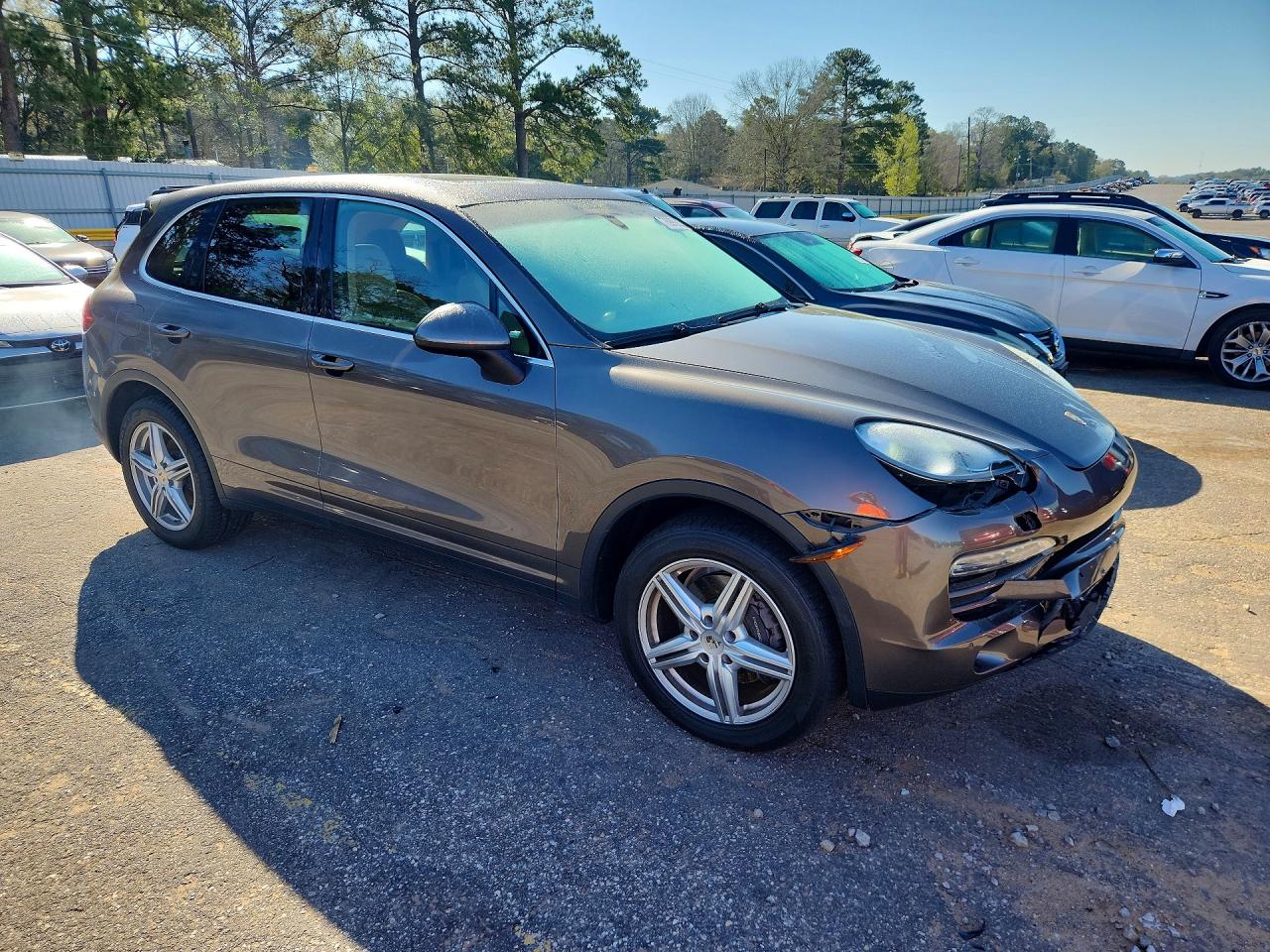 2012 PORSCHE CAYENNE photo 4